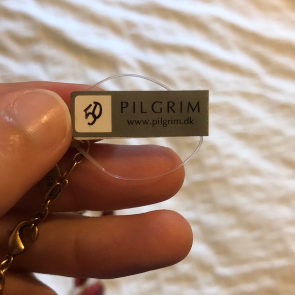 Red bead statement necklace. - Picture 2 of 2